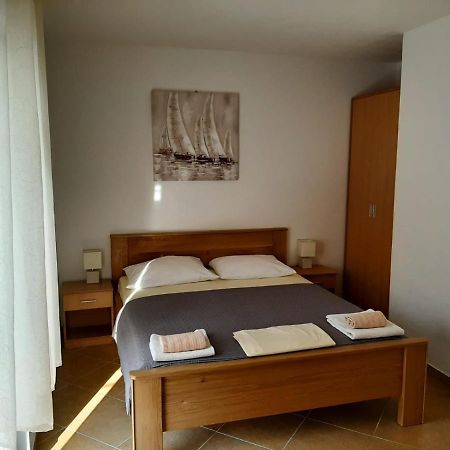 Apartments Nina プロマイナ エクステリア 写真